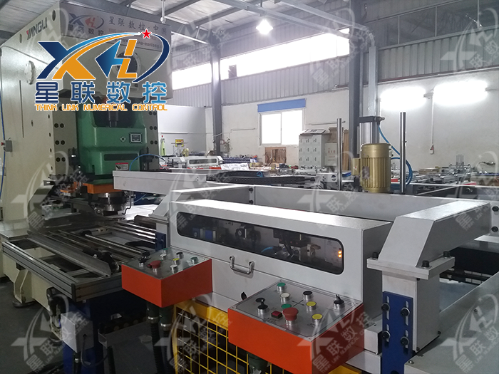 CNC full automatic numerical control punch press production line